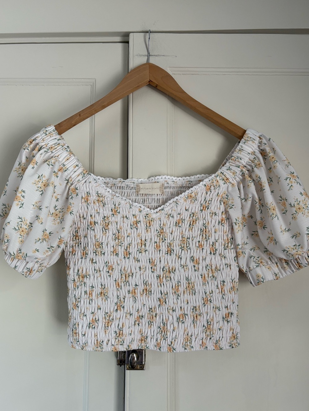 Altar’d State Smocked Puff Sleeve Floral Blouse